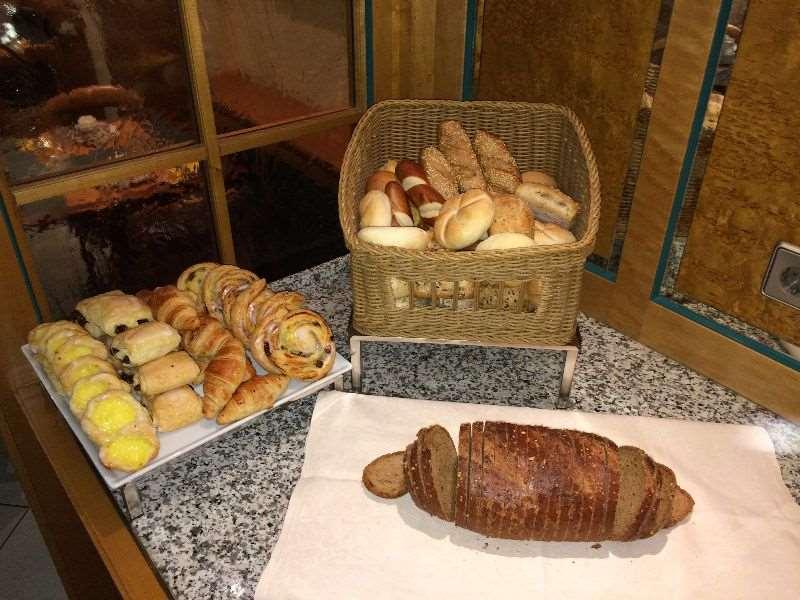 ホテル クリストファー コロンボ ルクセンブルク レストラン 写真
